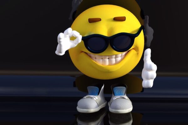 10 Expert Tips to Shop Vintage Clothing Online & Find Authentic Gems