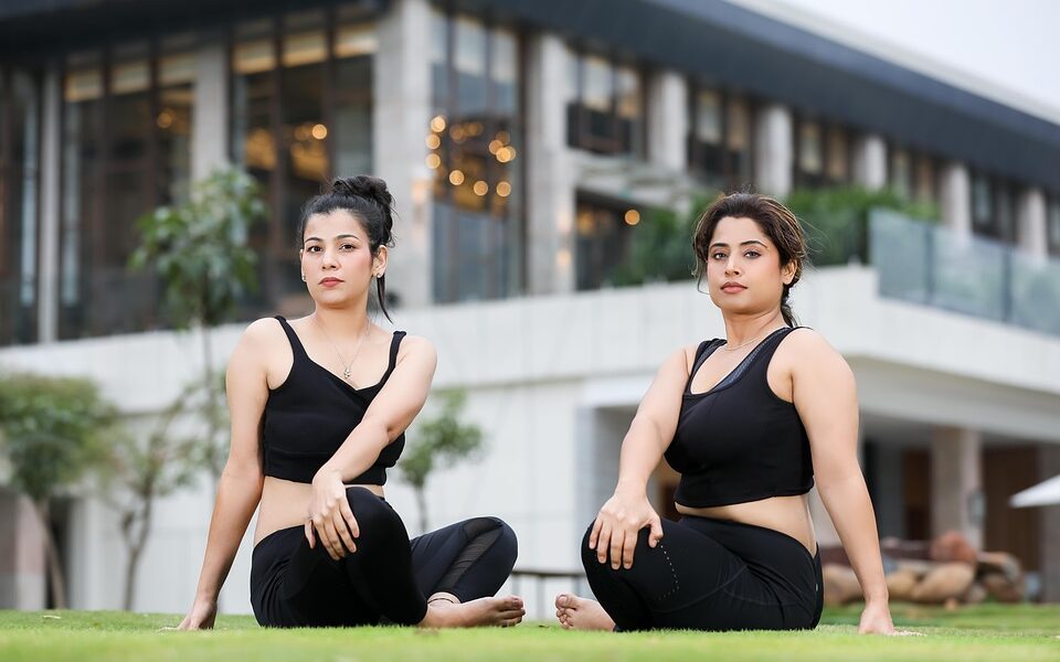 7 Must-Have Athleisure Trends: Your 2024 Gym to Street Style Guide